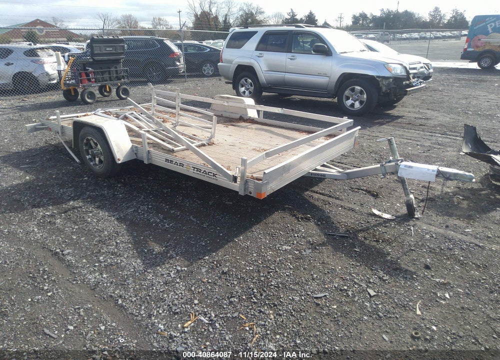 2021 BEAR TRAILER VIN: 50MBU1210ME001229