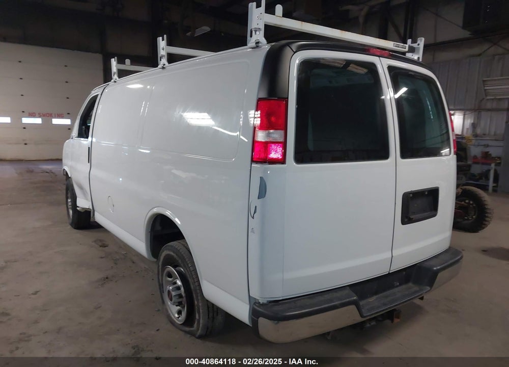2022 GMC SAVANA CARGO RWD 2500 REGULAR WHEELBASE WORK VAN VIN: 1GTW7AF77N1222004