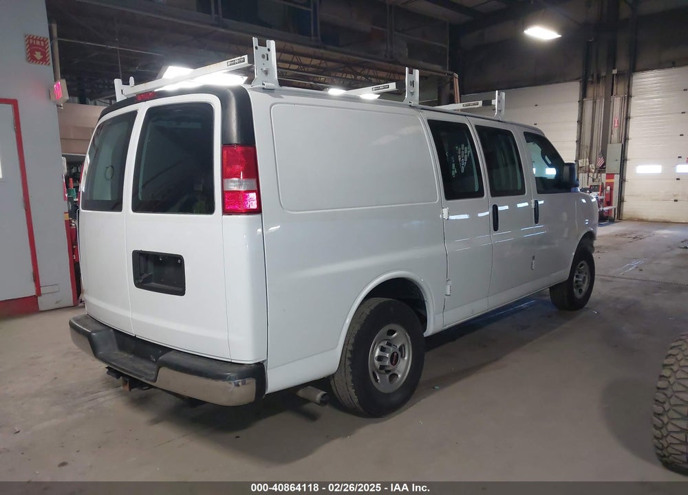 2022 GMC SAVANA CARGO RWD 2500 REGULAR WHEELBASE WORK VAN VIN: 1GTW7AF77N1222004