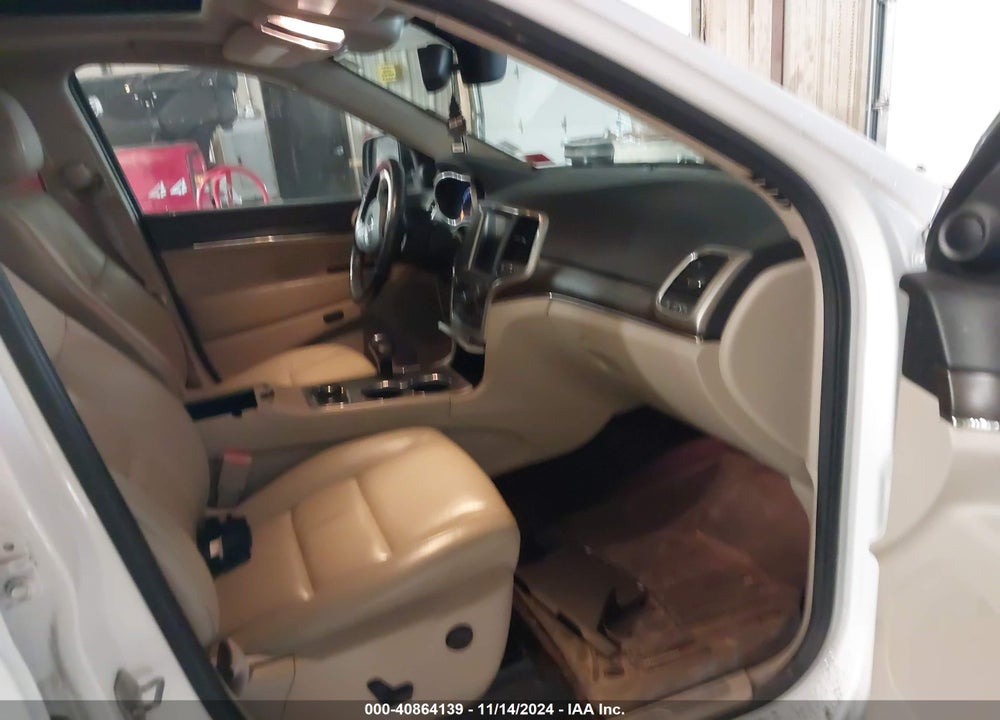 2015 JEEP GRAND CHEROKEE VIN: 1C4RJFBG8FC211200