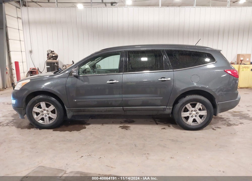 2010 CHEVROLET TRAVERSE LT VIN: 1GNLRFED1AS125605