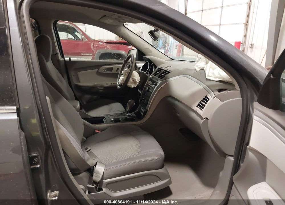 2010 CHEVROLET TRAVERSE LT VIN: 1GNLRFED1AS125605
