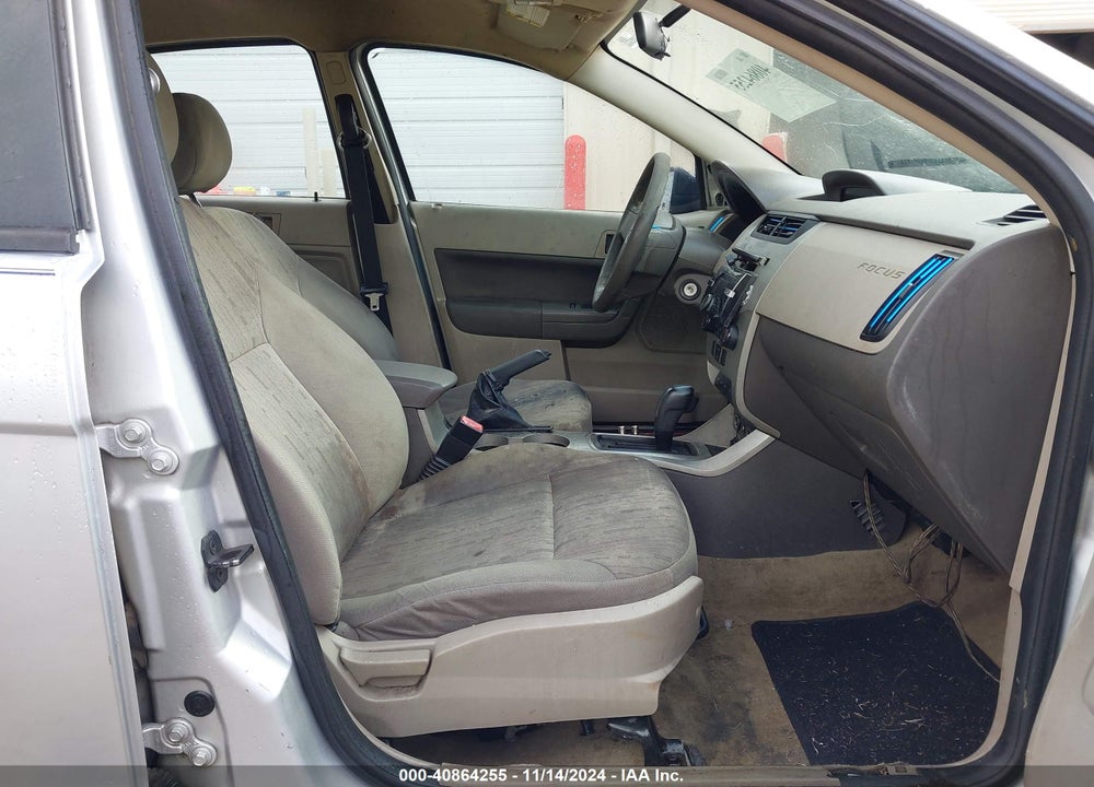 2010 FORD FOCUS SE VIN: 1FAHP3FNXAW294868