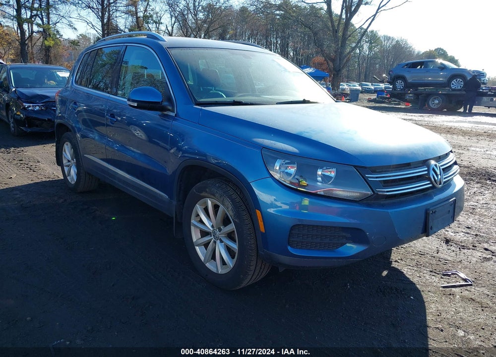 2017 VOLKSWAGEN TIGUAN 2.0T WOLFSBURG EDITION VIN: WVGSV7AX6HW501283