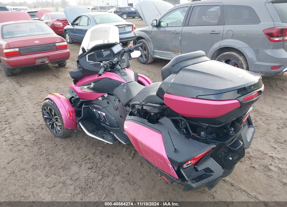2022 CAN-AM SPYDER ROADSTER RT/RT LIMITED VIN: 2BXNBDD29NV005477
