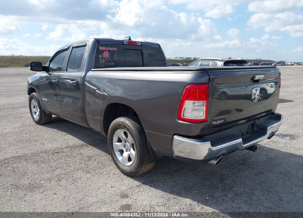 2020 RAM 1500 BIG HORN 4X2 6'4 BOX VIN: 1C6RREBT3LN128829