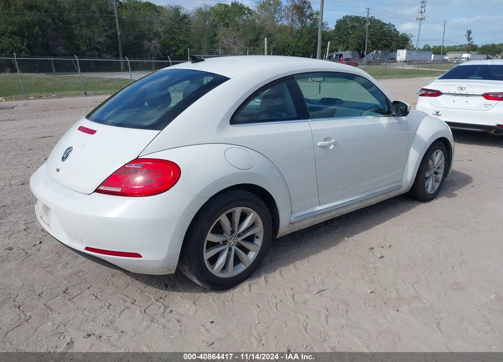 2013 VOLKSWAGEN BEETLE 2.0L TDI VIN: 3VWJL7AT5DM634241