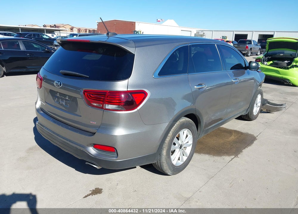 2019 KIA SORENTO 2.4L LX VIN: 5XYPG4A38KG509633