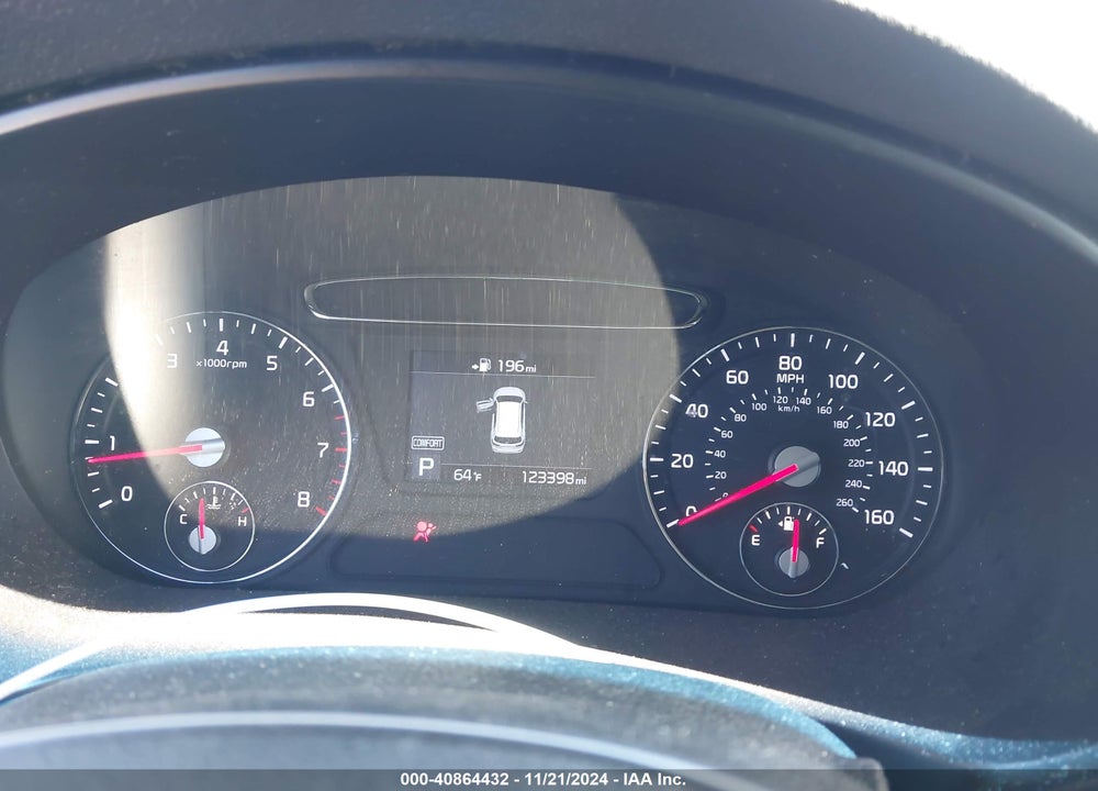 2019 KIA SORENTO 2.4L LX VIN: 5XYPG4A38KG509633