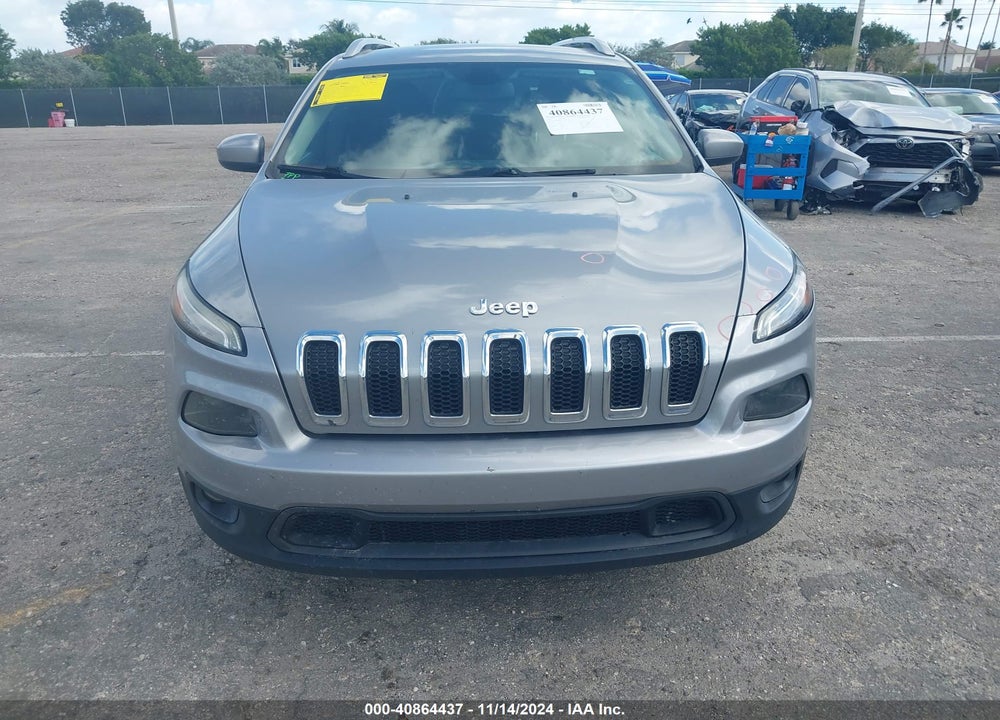 2017 JEEP CHEROKEE LATITUDE 4X4 VIN: 1C4PJMCBXHW565218