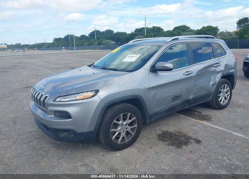 2017 JEEP CHEROKEE LATITUDE 4X4 VIN: 1C4PJMCBXHW565218