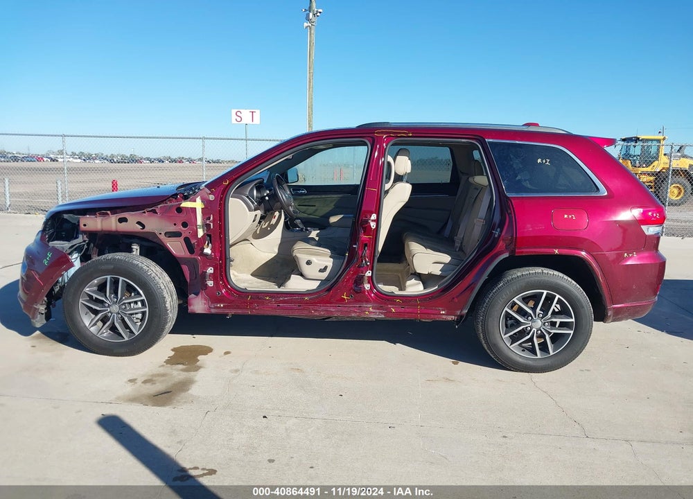2017 JEEP GRAND CHEROKEE OVERLAND 4X2 VIN: 1C4RJECG1HC614883