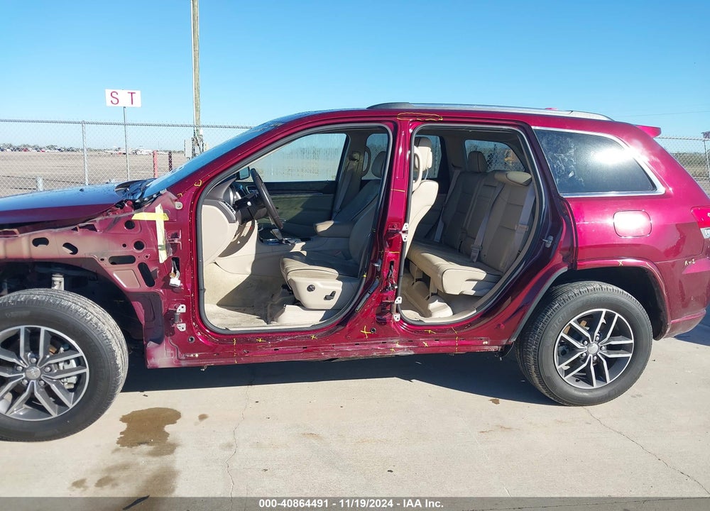 2017 JEEP GRAND CHEROKEE OVERLAND 4X2 VIN: 1C4RJECG1HC614883