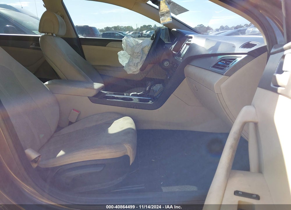 2016 HYUNDAI SONATA VIN: 5NPE24AF4GH330991