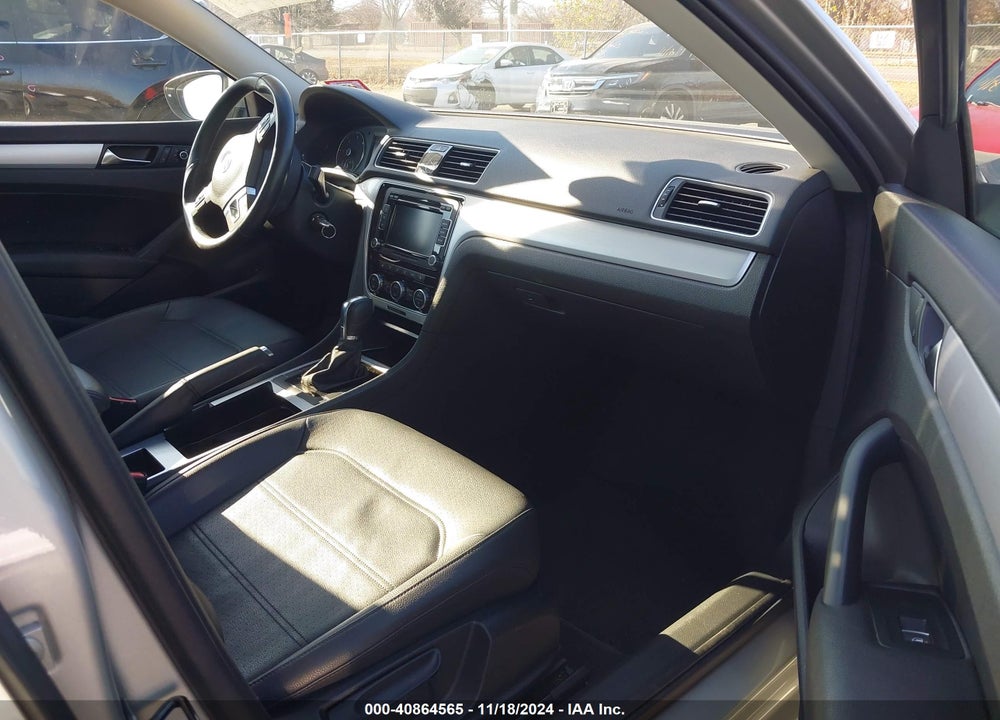 2012 VOLKSWAGEN PASSAT 2.0L TDI SE VIN: 1VWBN7A33CC009996