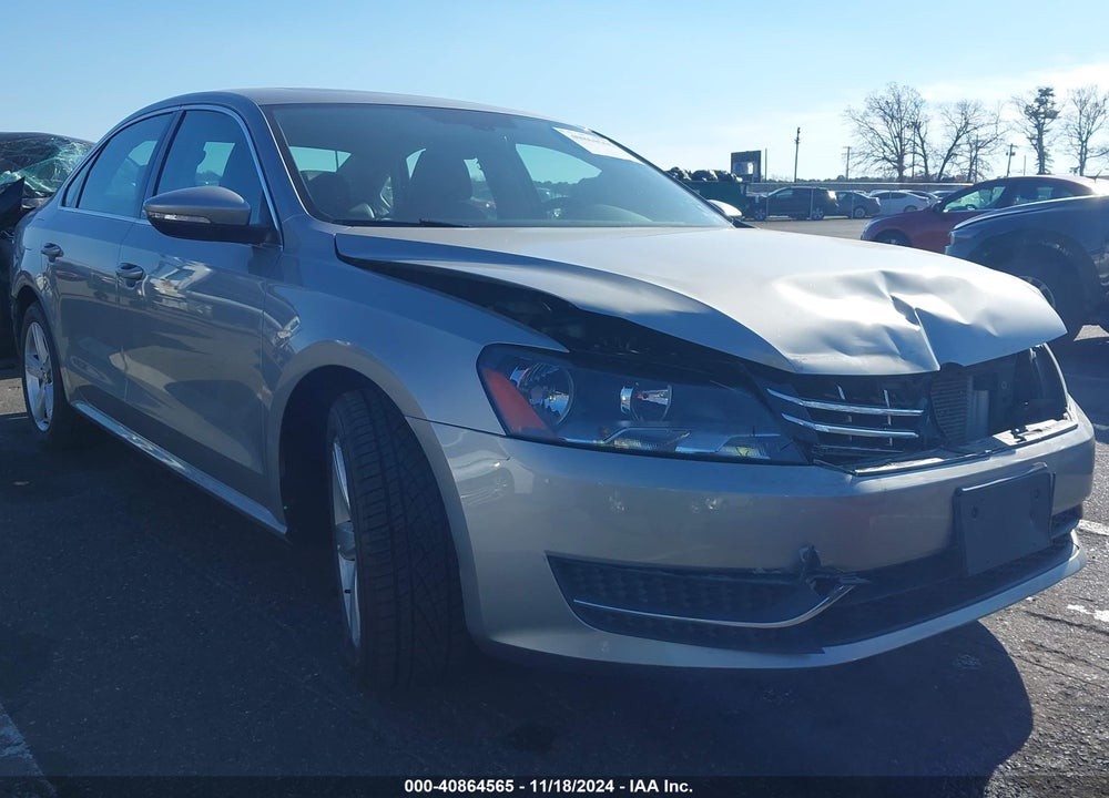 2012 VOLKSWAGEN PASSAT 2.0L TDI SE VIN: 1VWBN7A33CC009996
