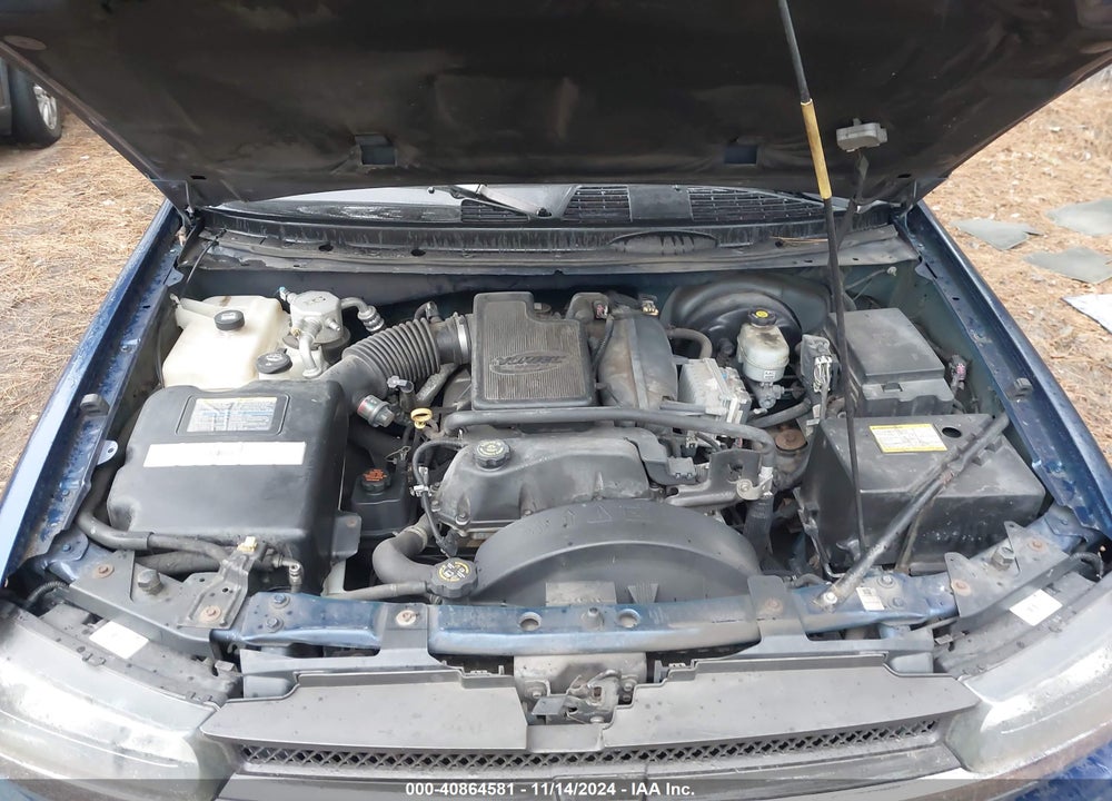 2002 CHEVROLET TRAILBLAZER LS VIN: 1GNDS13S022501144