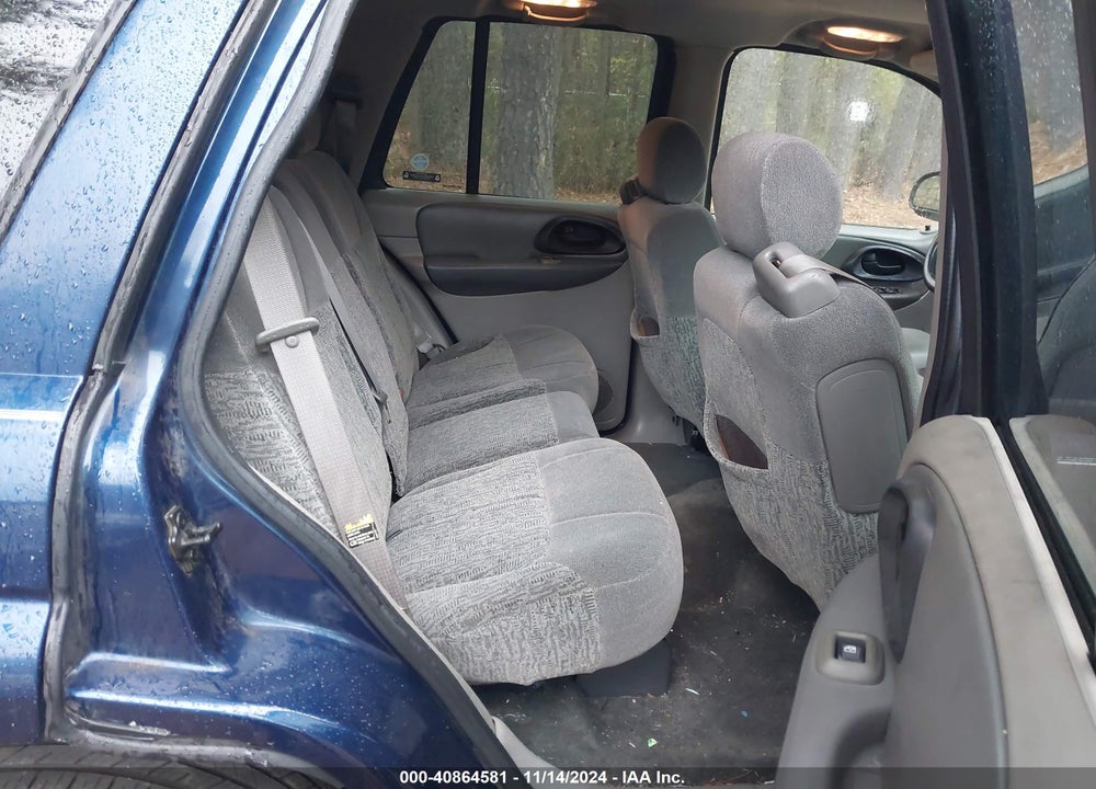 2002 CHEVROLET TRAILBLAZER LS VIN: 1GNDS13S022501144