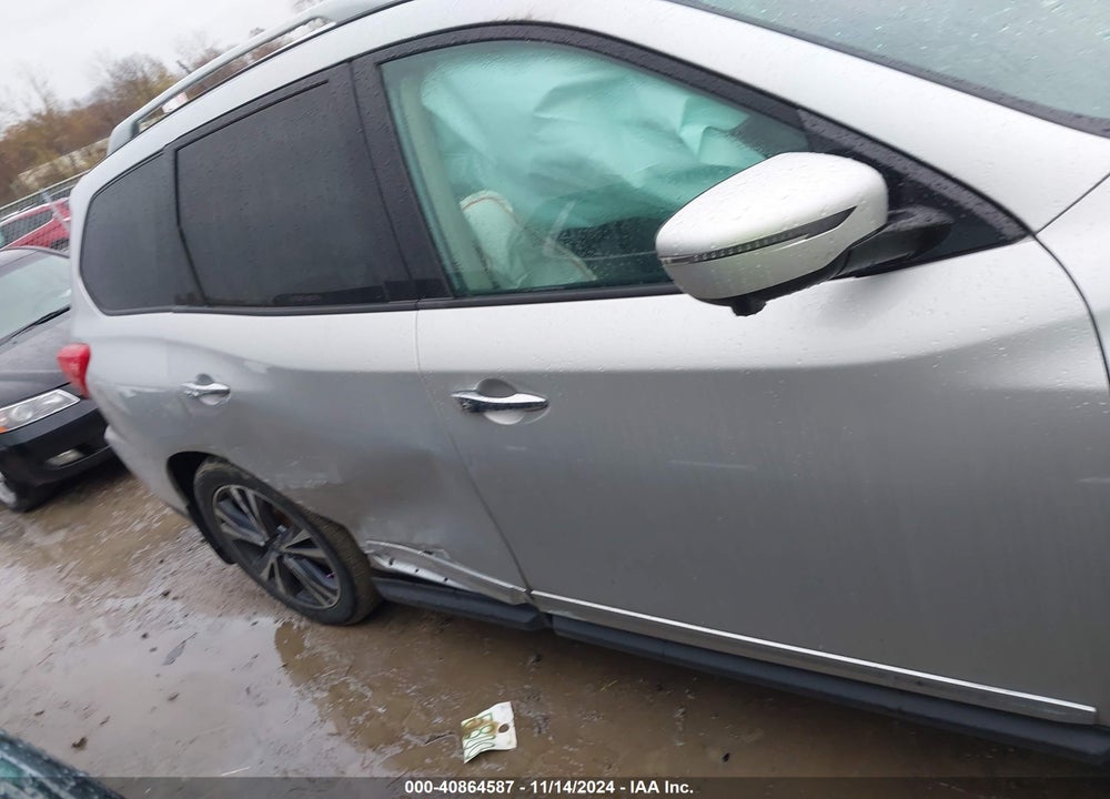 2017 NISSAN PATHFINDER VIN: 5N1DR2MM8HC670952