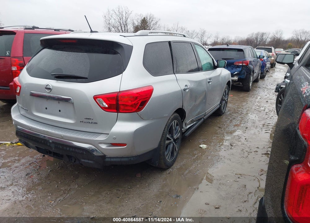 2017 NISSAN PATHFINDER VIN: 5N1DR2MM8HC670952