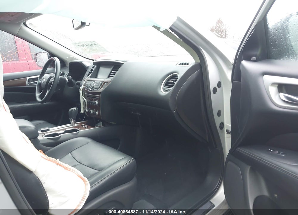 2017 NISSAN PATHFINDER VIN: 5N1DR2MM8HC670952
