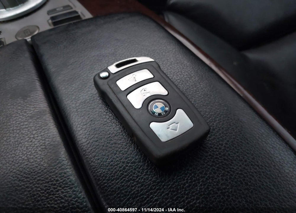 2008 BMW 750LI VIN: WBAHN83508DT80761