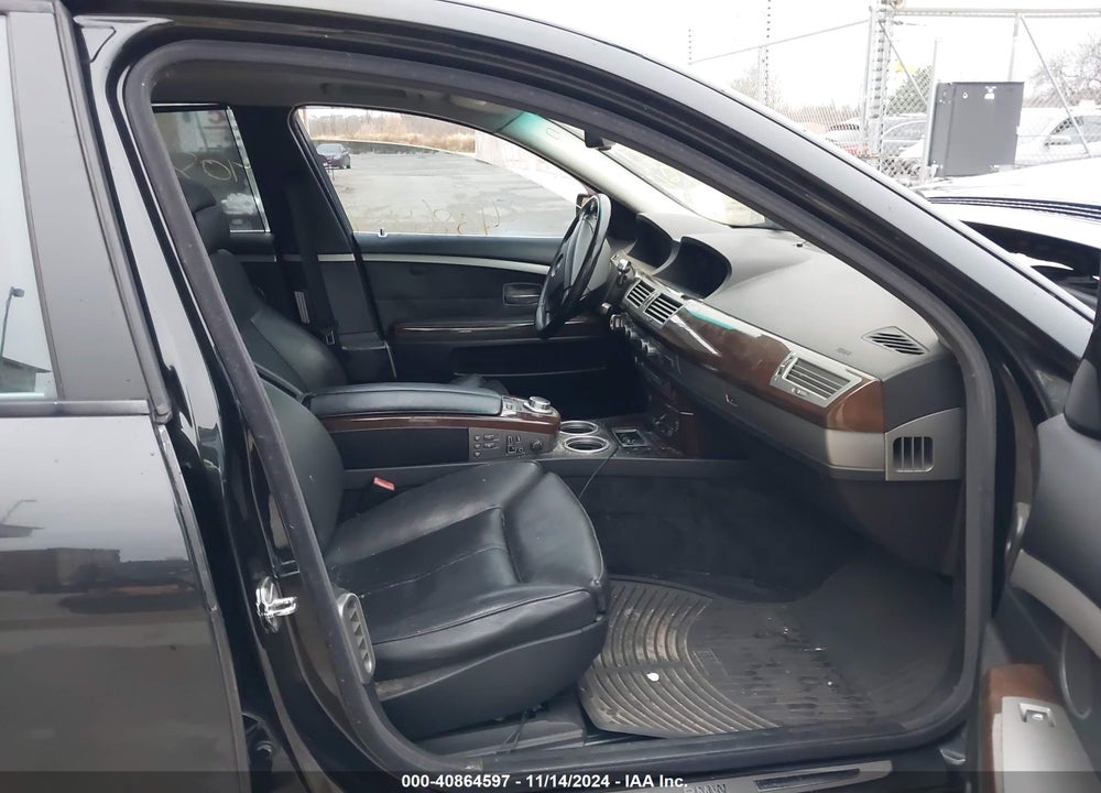 2008 BMW 750LI VIN: WBAHN83508DT80761