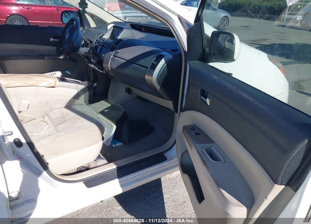 2007 TOYOTA PRIUS VIN: JTDKB20UX77637075