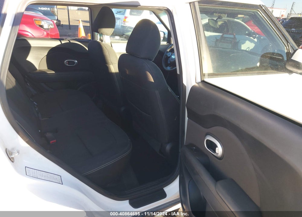 2015 KIA SOUL VIN: KNDJP3A54F7162435