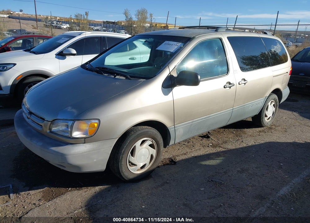 2000 TOYOTA SIENNA LE VIN: 4T3ZF13CXYU267932