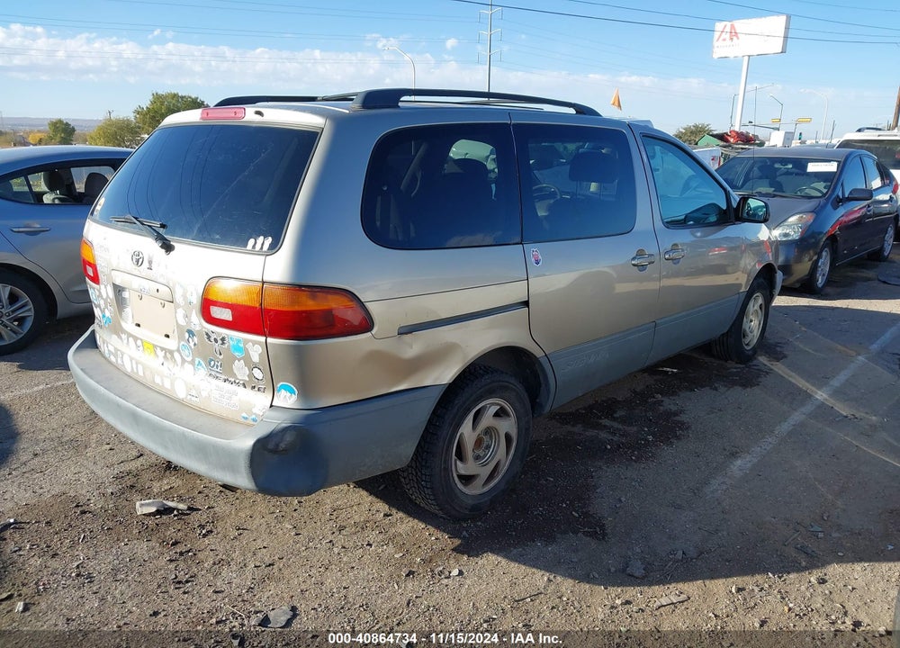 2000 TOYOTA SIENNA LE VIN: 4T3ZF13CXYU267932