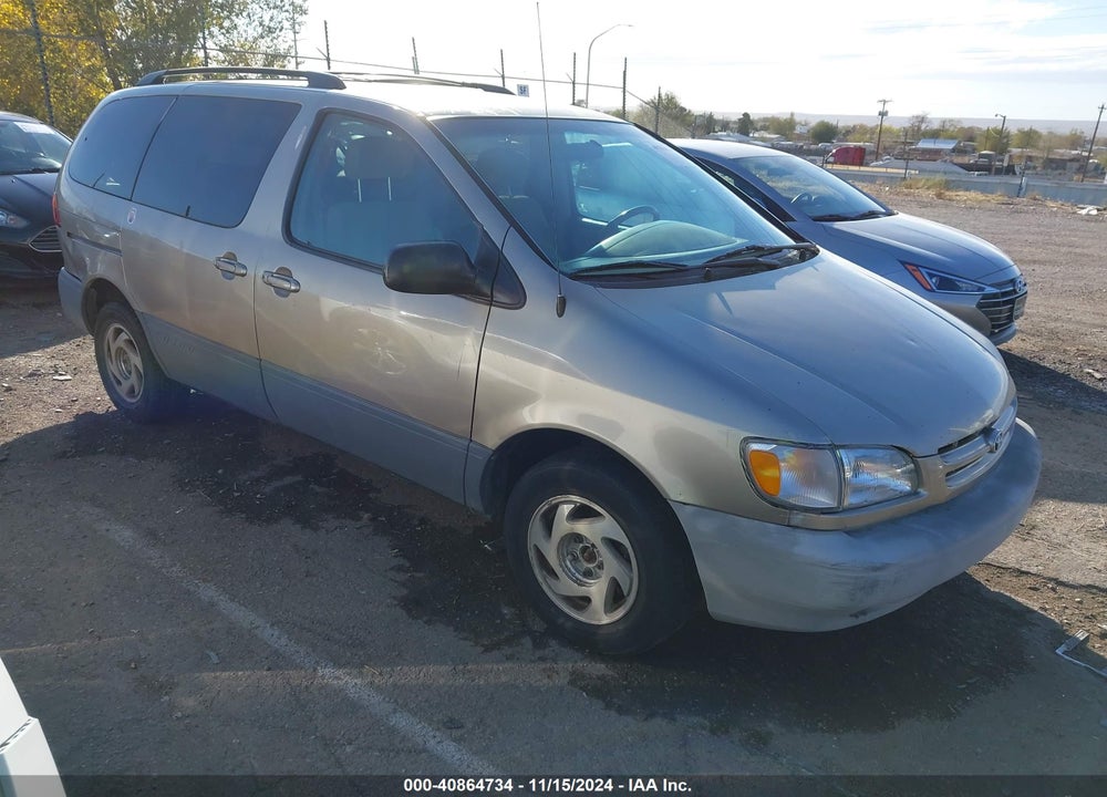 2000 TOYOTA SIENNA LE VIN: 4T3ZF13CXYU267932