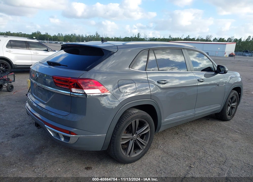 2021 VOLKSWAGEN ATLAS CROSS SPORT 3.6L V6 SE W/TECHNOLOGY R-LINE VIN: 1V2PE2CA0MC216790