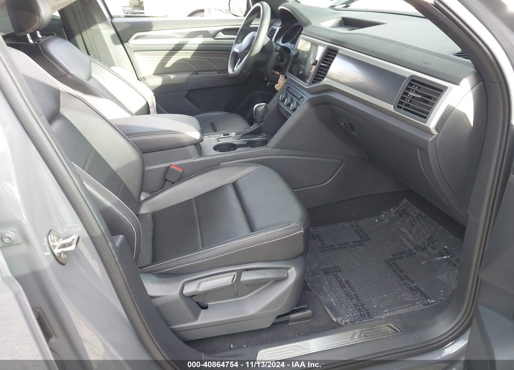 2021 VOLKSWAGEN ATLAS CROSS SPORT 3.6L V6 SE W/TECHNOLOGY R-LINE VIN: 1V2PE2CA0MC216790
