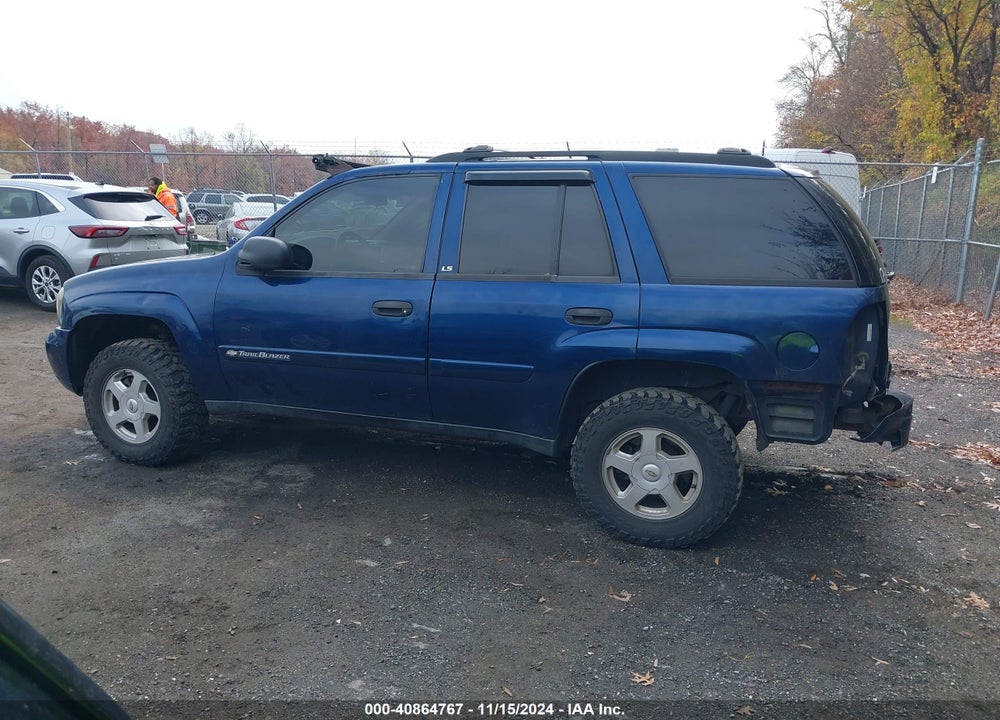 2002 CHEVROLET TRAILBLAZER LS VIN: 1GNDT13S522400520