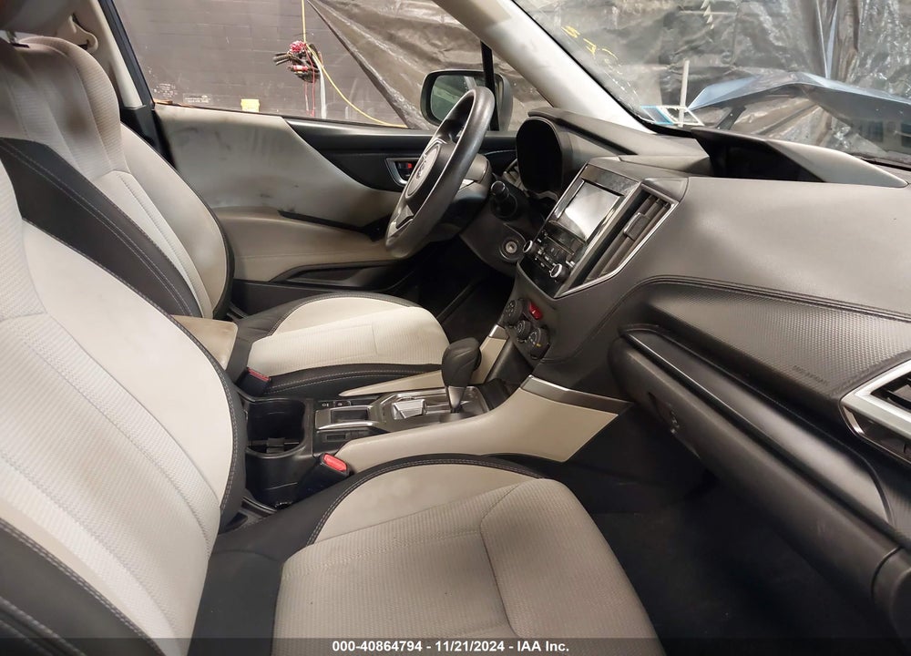 2019 SUBARU FORESTER VIN: JF2SKACC7KH494779