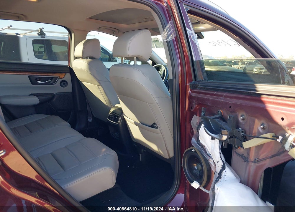 2018 HONDA CR-V TOURING VIN: 7FARW1H93JE012679