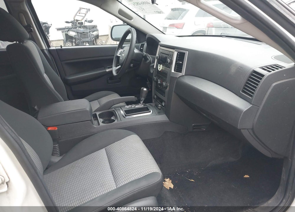 2008 JEEP GRAND CHEROKEE LAREDO VIN: 1J8GR48K88C246203