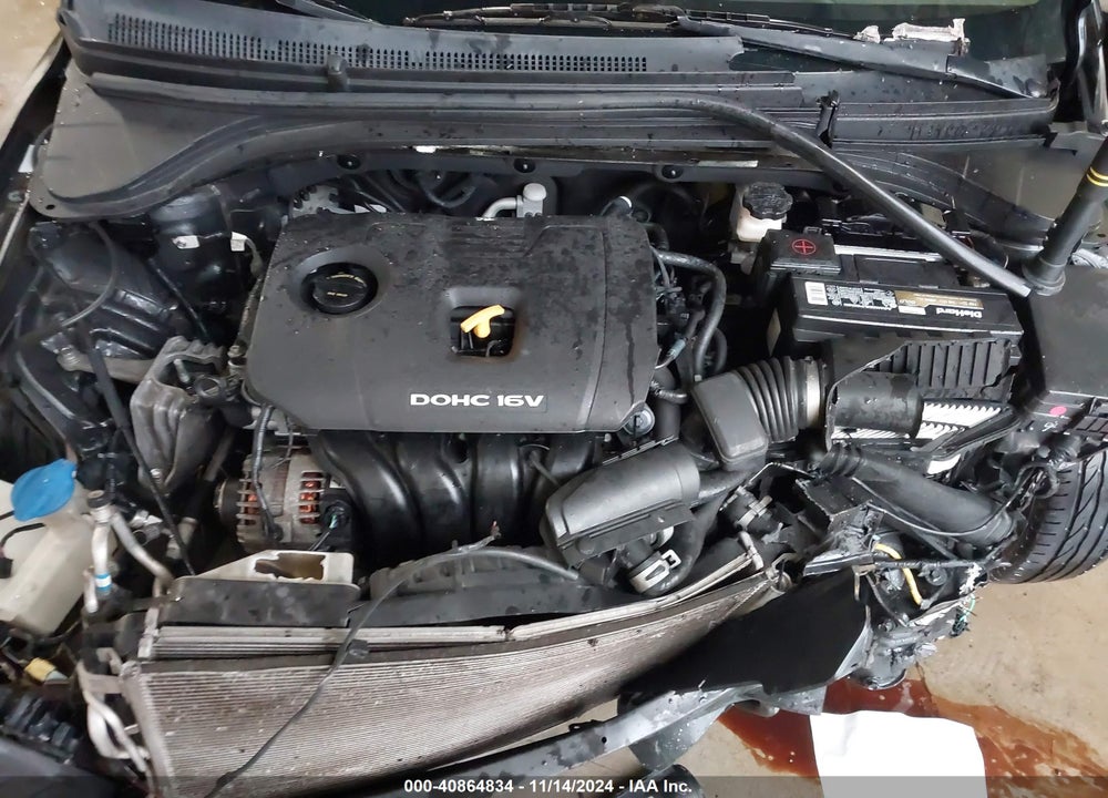 2017 HYUNDAI ELANTRA VIN: KMHD74LFXHU367668