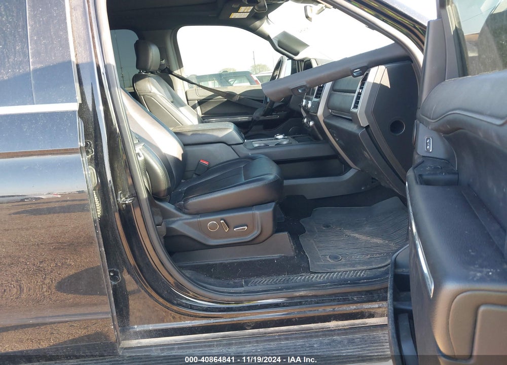 2019 FORD EXPEDITION XLT VIN: 1FMJU1HT3KEA82241