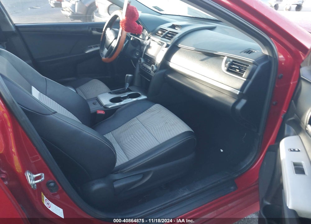 2013 TOYOTA CAMRY SE VIN: 4T1BF1FK2DU694173