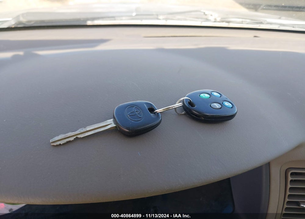 2006 TOYOTA COROLLA LE VIN: 2T1BR30E06C590288