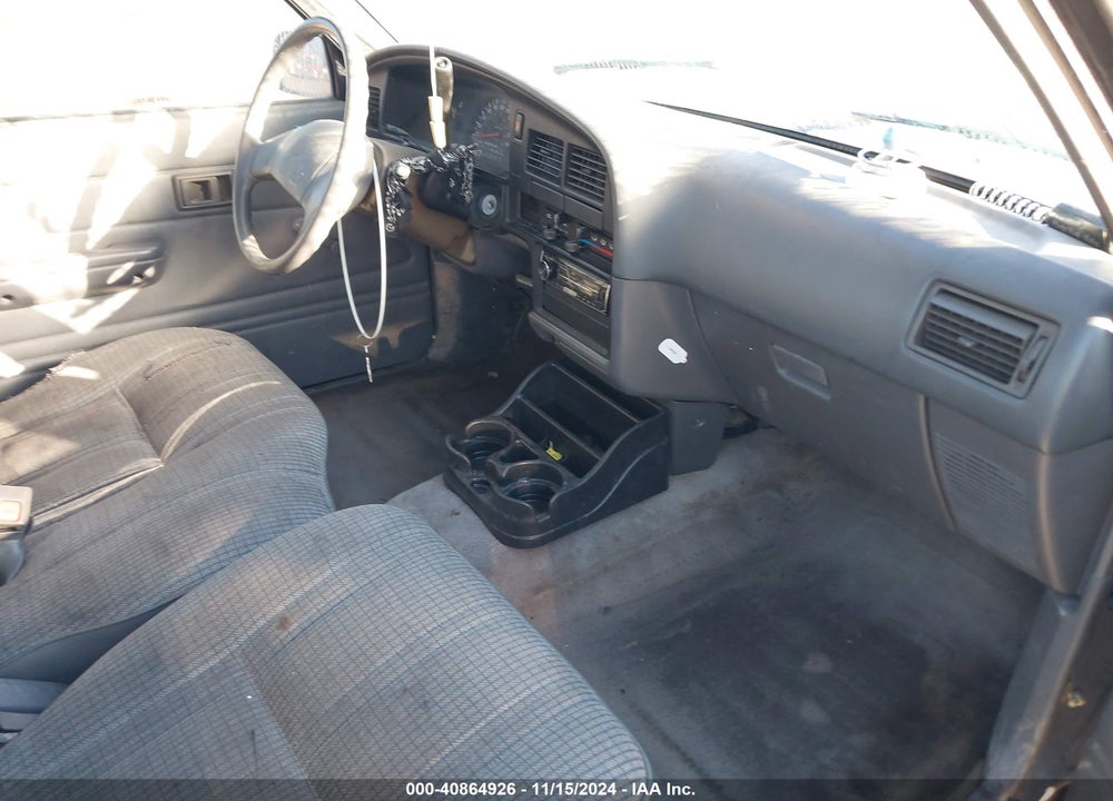 1991 TOYOTA PICKUP 1/2 TON EX LNG WHLBSE DLX VIN: JT4RN93P3M5045948