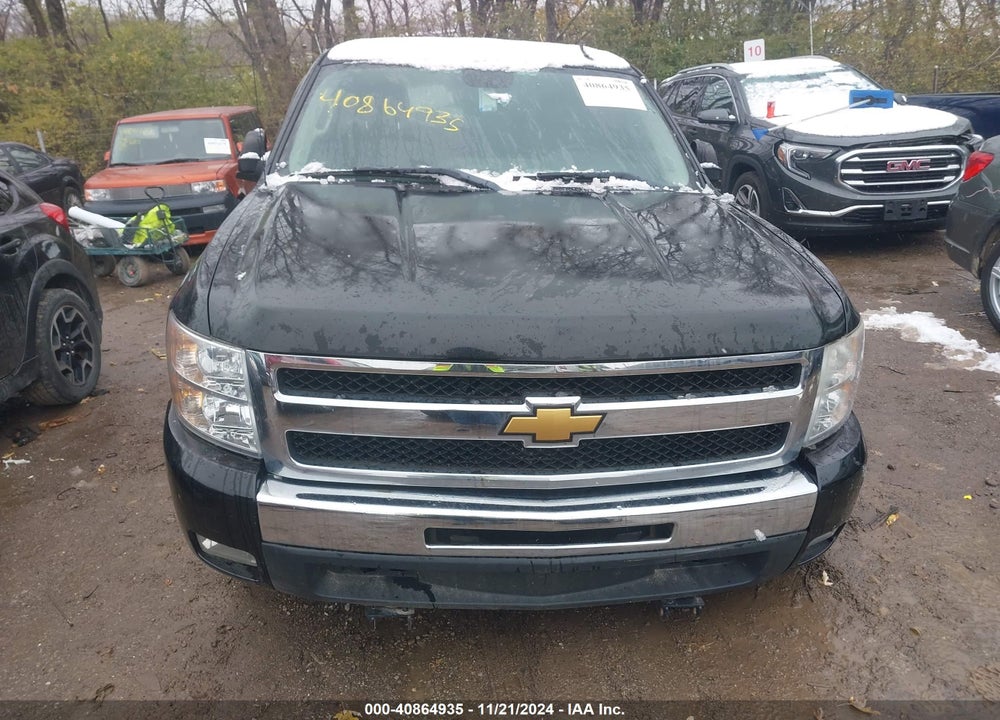 2011 CHEVROLET SILVERADO 1500 LT VIN: 3GCPKSE39BG195232