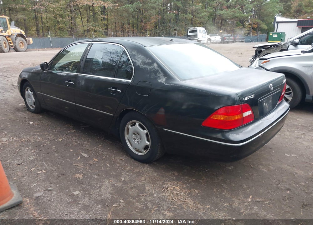 2002 LEXUS LS 430 VIN: JTHBN30F820068631