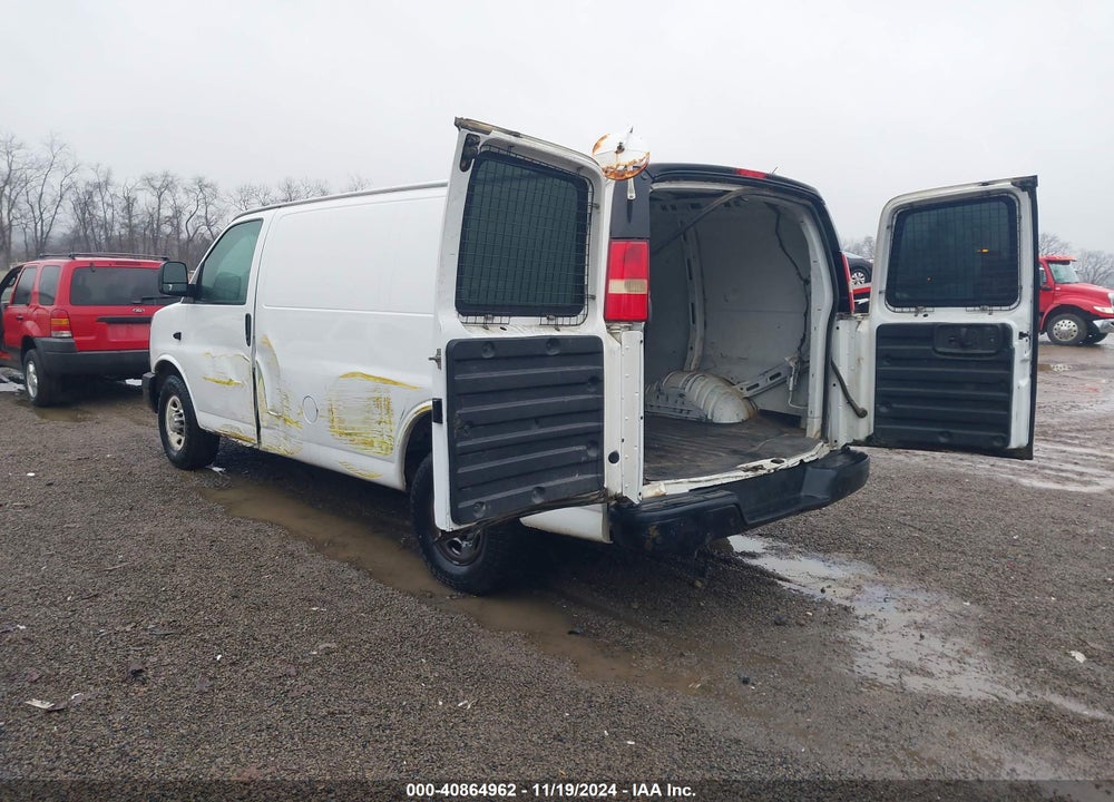 2011 CHEVROLET EXPRESS 2500 WORK VAN VIN: 1GCWGFCA9B1123581