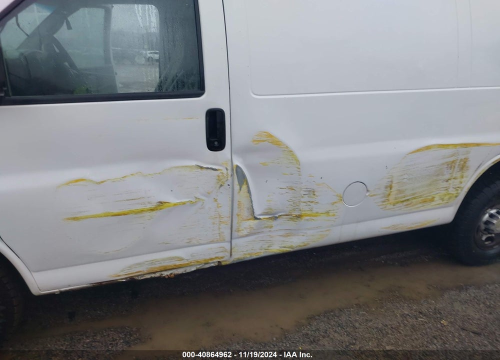 2011 CHEVROLET EXPRESS 2500 WORK VAN VIN: 1GCWGFCA9B1123581
