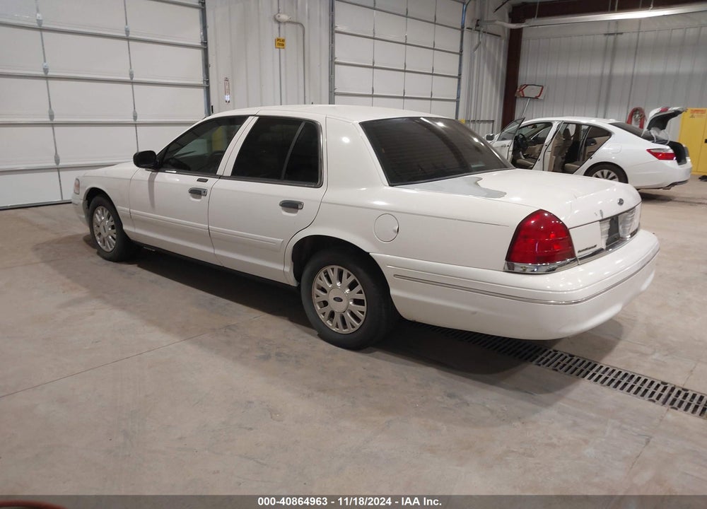 2004 FORD CROWN VICTORIA LX VIN: 2FAFP74W44X177855