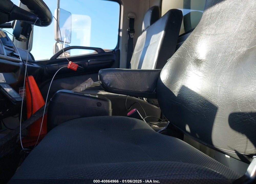 2013 HINO 338 VIN: 5PVNV8JT4D4S52668