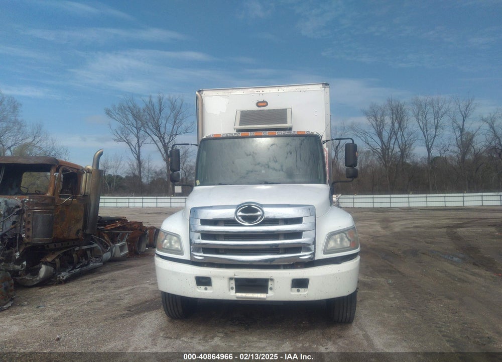 2013 HINO 338 VIN: 5PVNV8JT4D4S52668